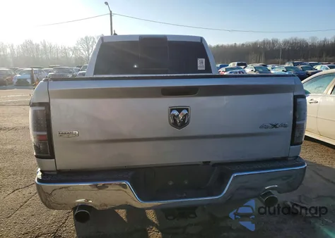 2016 Ram 1500 Laramie z USA, uszkodzony, nr VIN 1C6RR7NM0GS392792